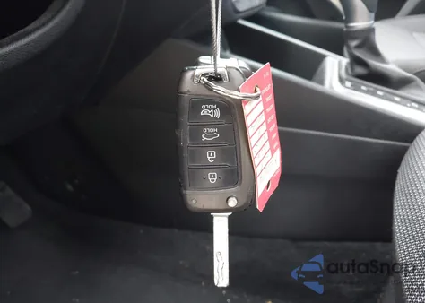 2018 Hyundai Accent Se z USA, uszkodzony, nr VIN 3KPC24A38JE031674